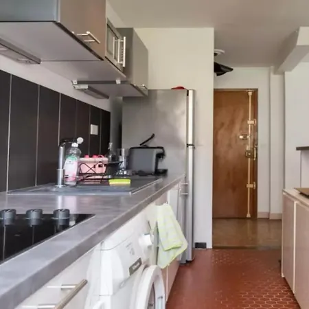Apartment 2 Bedrm Flat - Downtown - Near Commodities